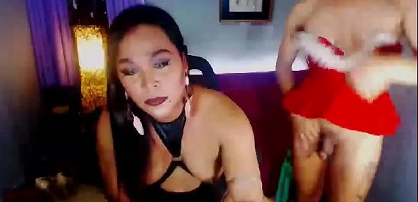  Two shemales wanking on webcam